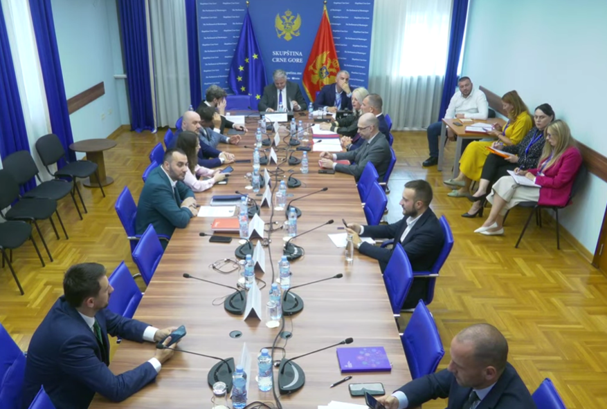 Sa današnje sjednice Zakonodavnog odbora (Foto: Skupština Crne Gore/Jutjub - stop kadar)