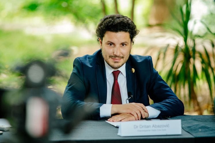 Abazović proslijedio dokumentaciju SDT-u (Foto: Vlada Crne Gore)