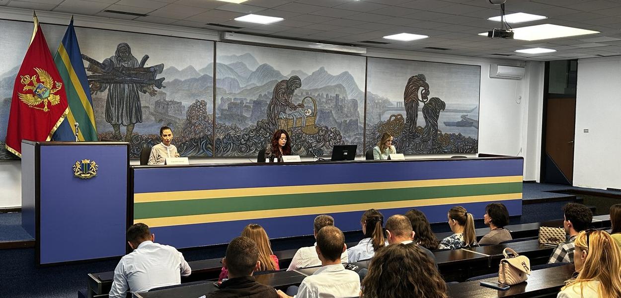 Sa tribine u Baru (Foto: CGO)