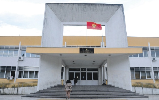 Srednja medicinska škola (Foto: Udruženje Roditelji)