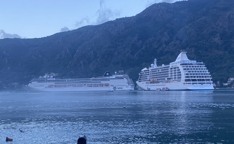 Kruzeri u Kotoru (Foto: Radio Kotor)