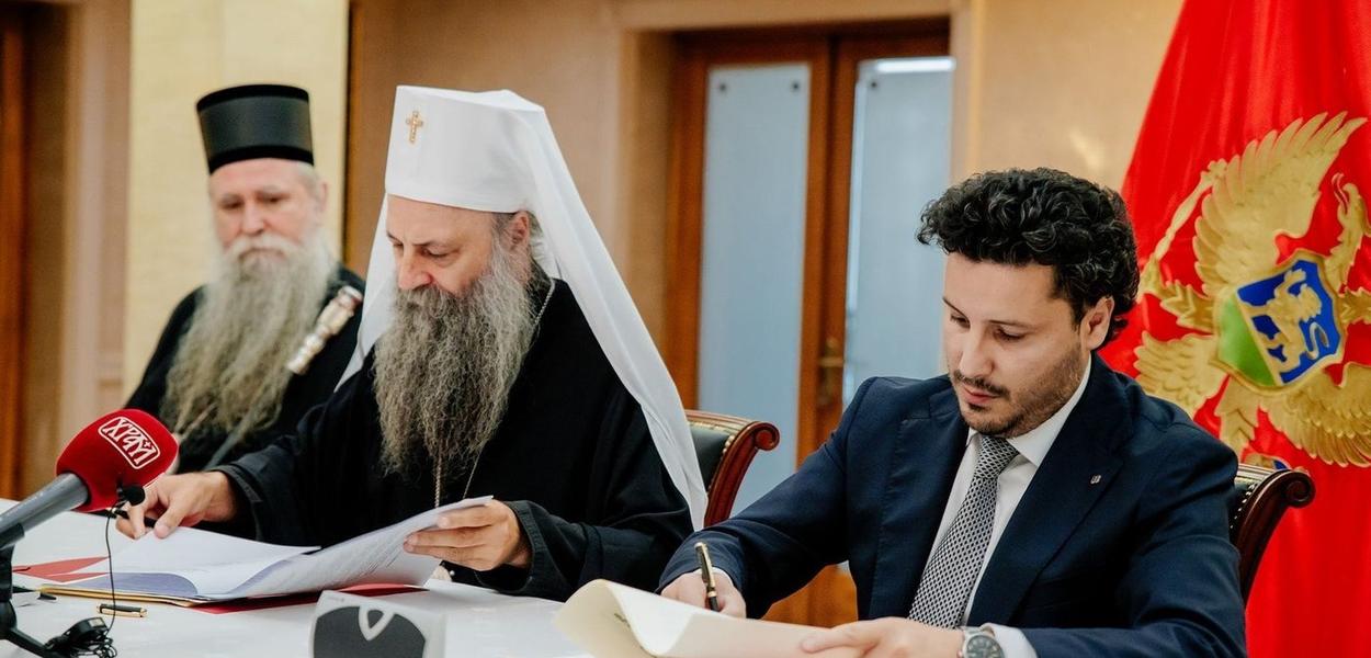 Bivši premijer Dritan Abazović takozvani temeljni ugovor potpisao je 3. avgusta 2022. (Foto: Vlada Crne Gore)