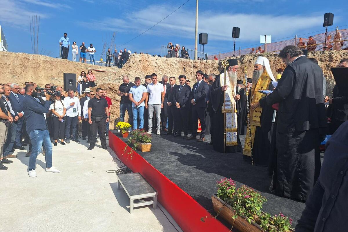 Osveštavanje temeljca za vjersku gimnaziju ,,Sveti Sava"