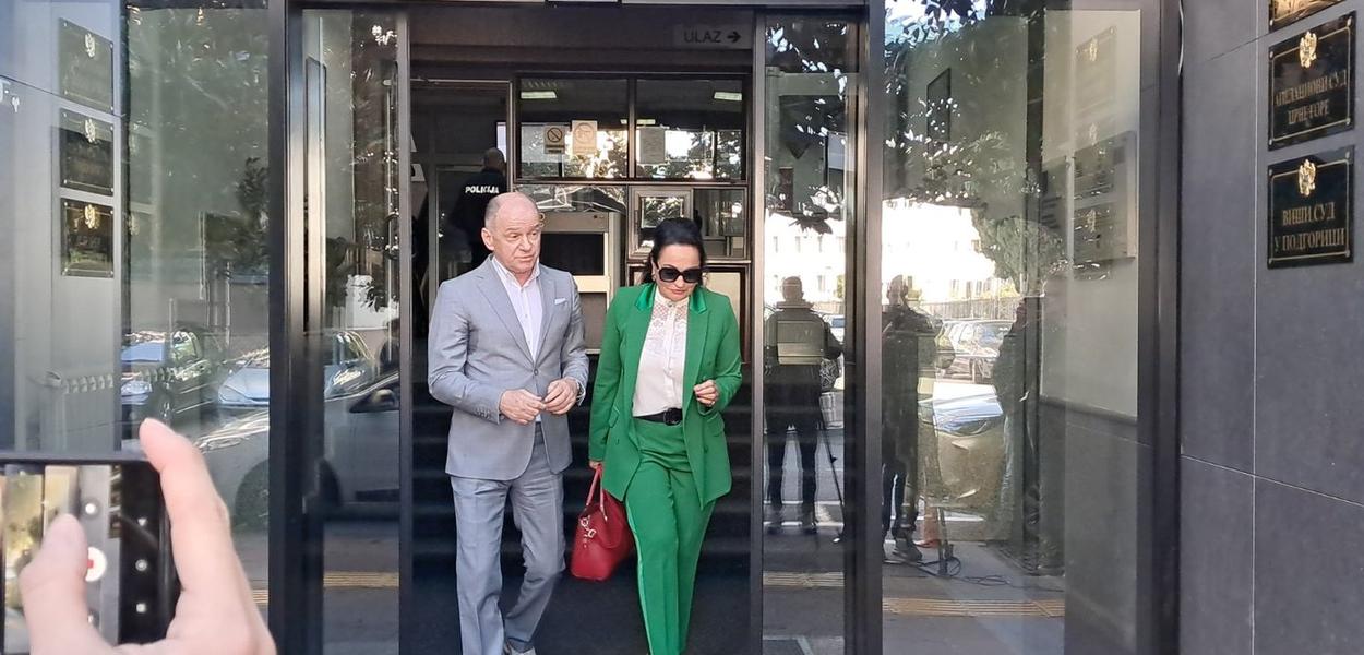 Begović i Medenica danas ispred sudnice (Foto: Marija Žižić)