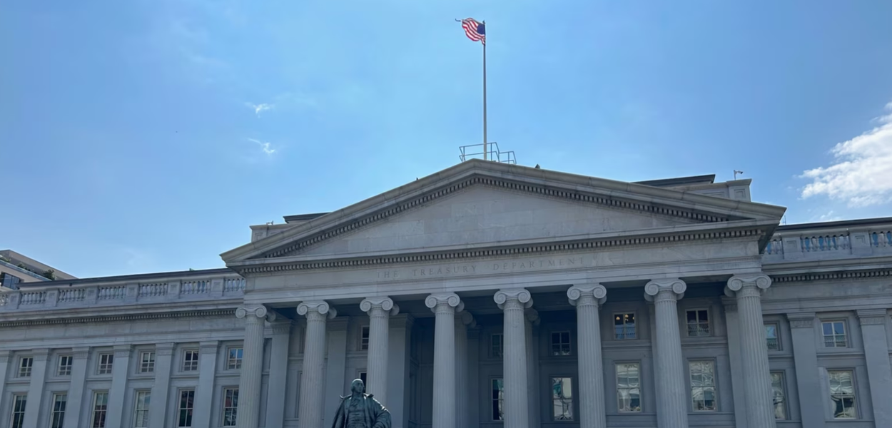 Zgrada sekretarijata za finansije u Vašingtonu (Foto: Glas Amerike)