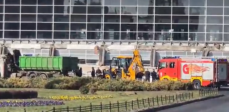 Željeznička stanica u Novom Sadu na dan pada nastrešnice