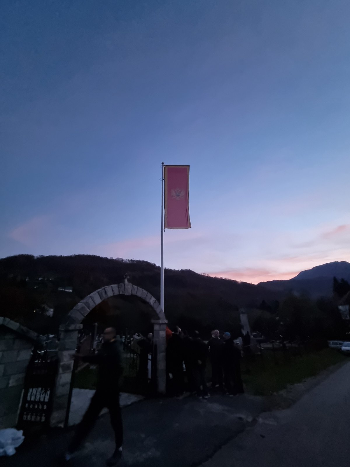 Ponovo postavljena zastava