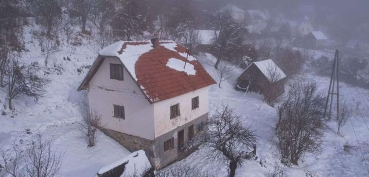 Kuća u kojoj je, nakon 26 dana potrage, pronađen dvostruki ubica (Foto: RINA)