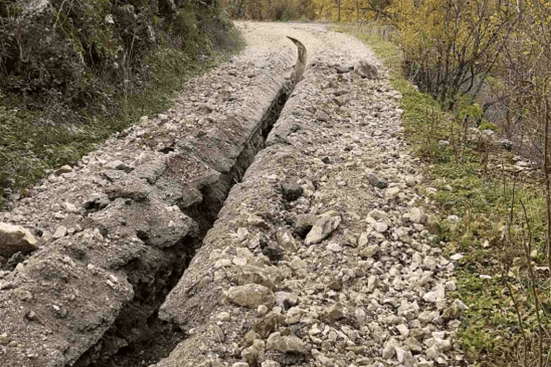 Radovi na putu Mosor - Donja Vrbica (Foto: Portal Analitika)