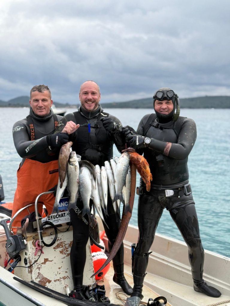 (Foto: Ronilački savez Crne Gore)