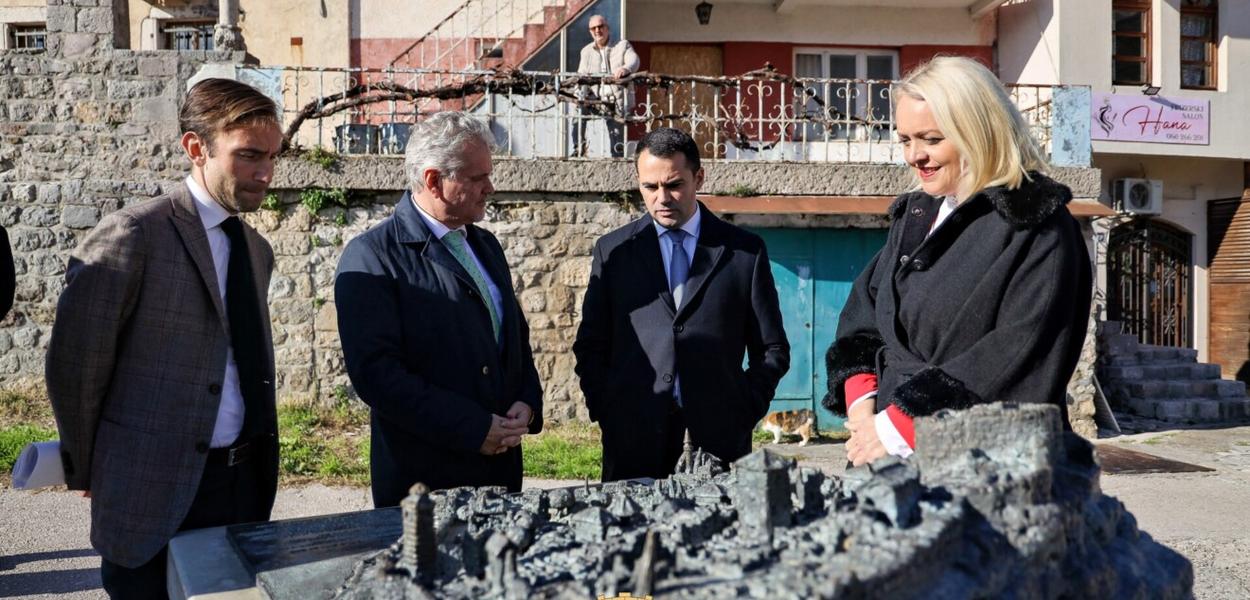 Raičević i Satler u Starom Baru (Foto: Opština Bar)