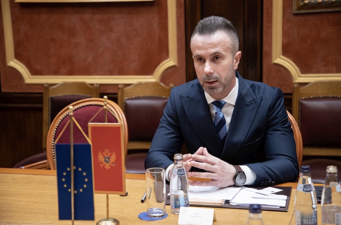 IZVRNUTA REALNOST: Boris Bogdanović