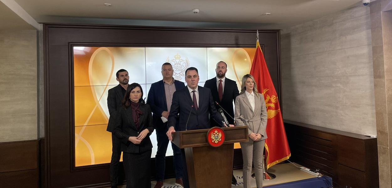 Sa današnje konferencije u Skupštini (Foto: TVE)