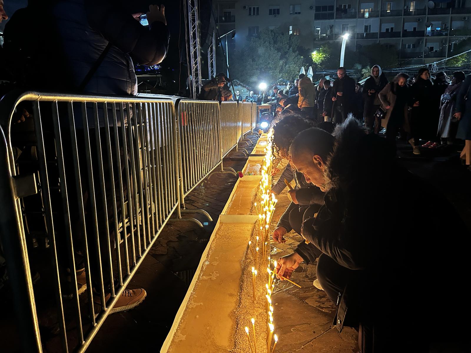 paljenje svijeća u Podgorici