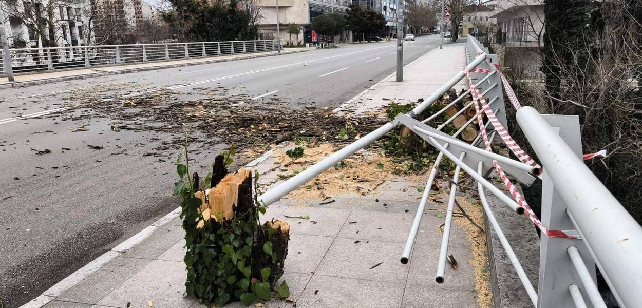Napravljena šteta na mostu (Foto: Fejsbuk - Oči Podgorice)