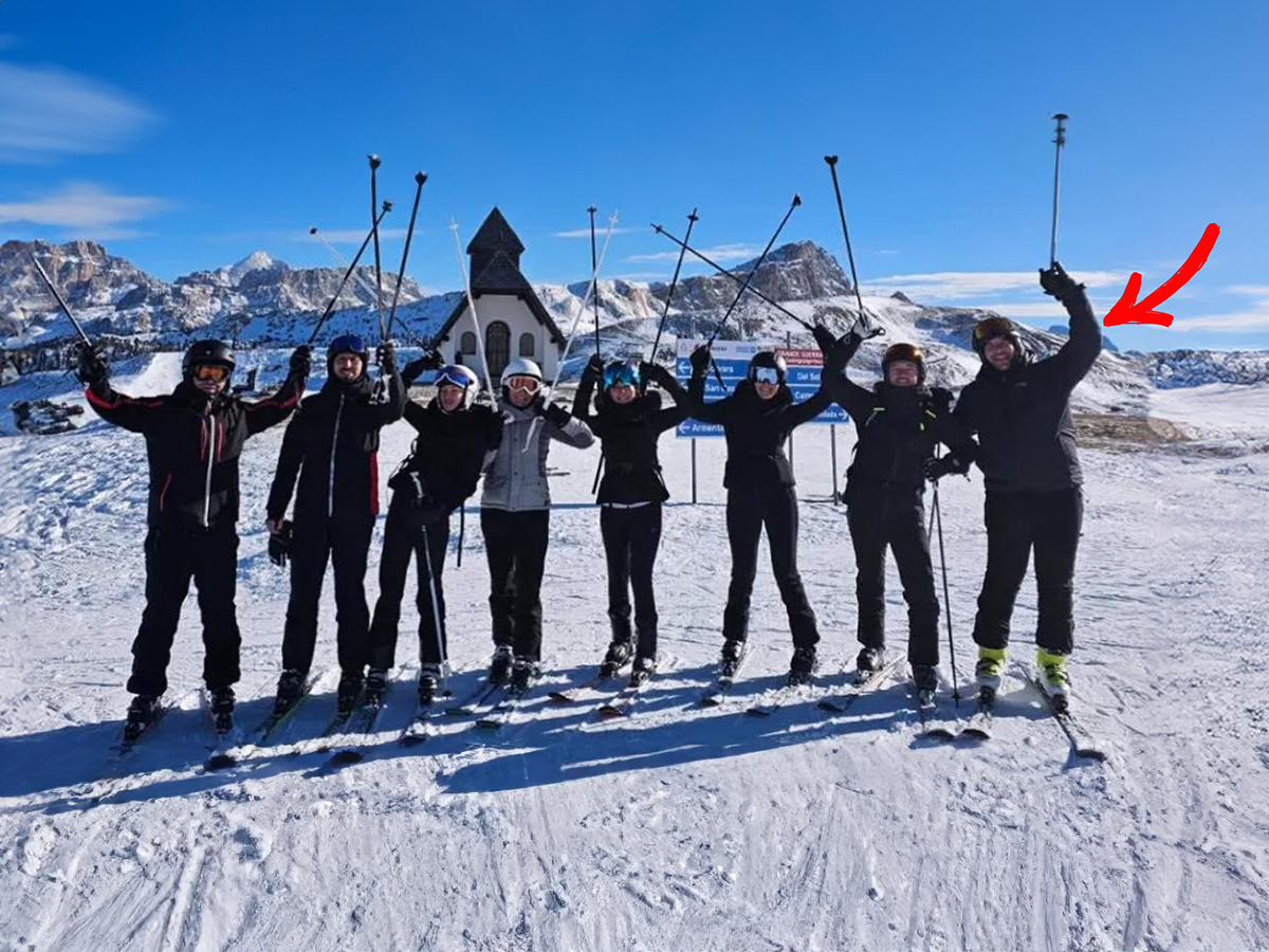 KAD ODBRANA ZNA DA ODMARA: Ministar Dragan Krapović sa prijateljima na odmoru u Alta Badiji (Foto: Portal ETV)