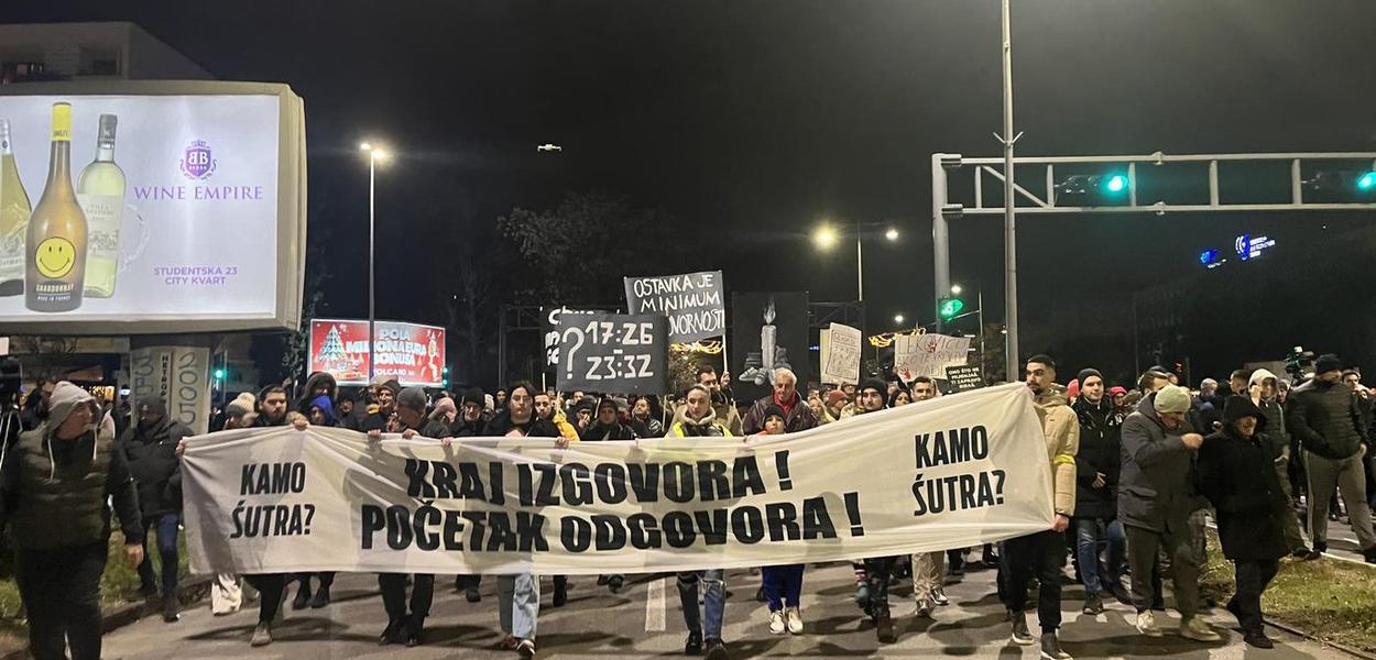 Sa večerašnjeg protest (Foto: Portal ETV)