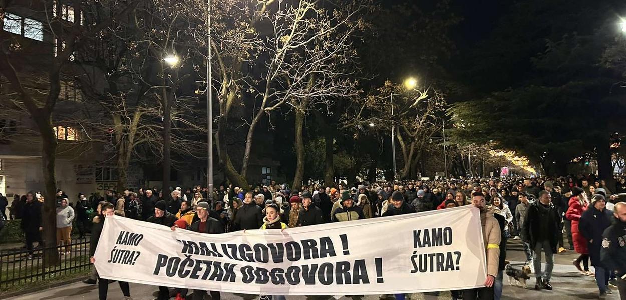 Sa večerašnjeg protest (Foto: Portal ETV)