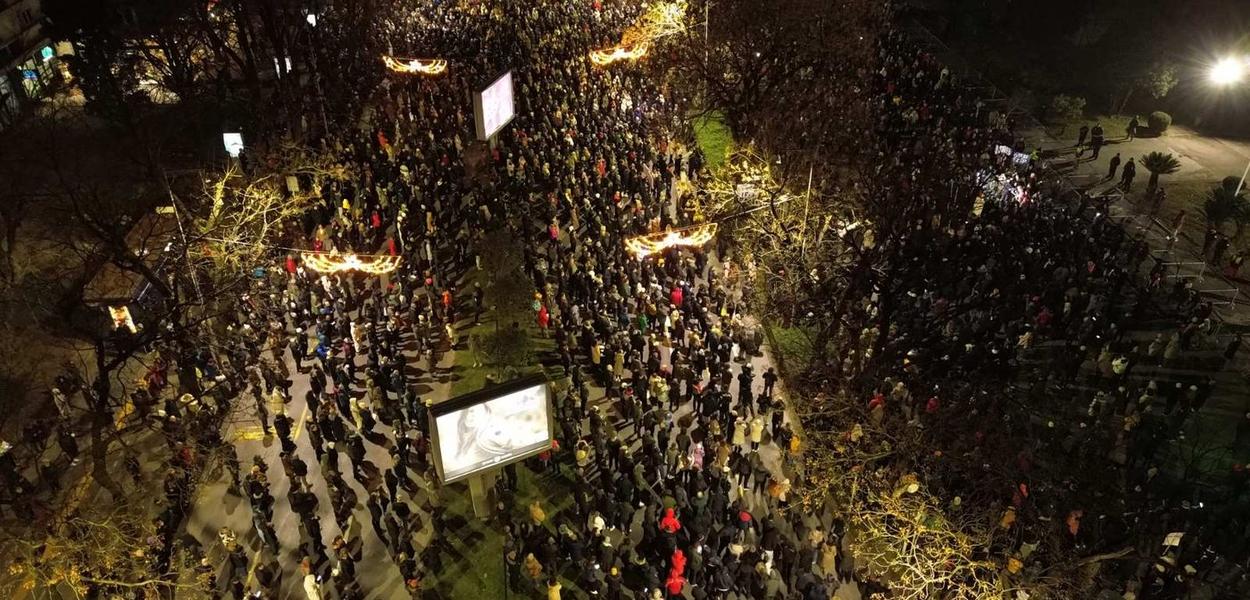 Sa večerašnjeg protesta (Foto: Portal ETV/Siniša Adamović)
