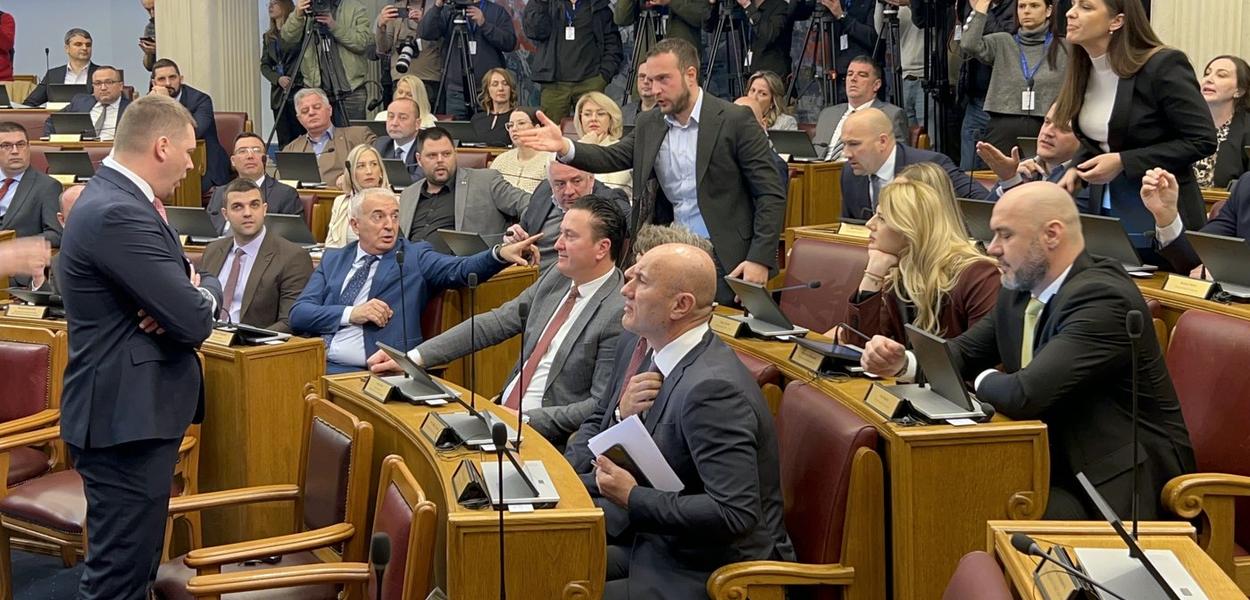 Detalj iz Skupštine, 21. januar 2025. (Foto: Portal ETV/D.M.)