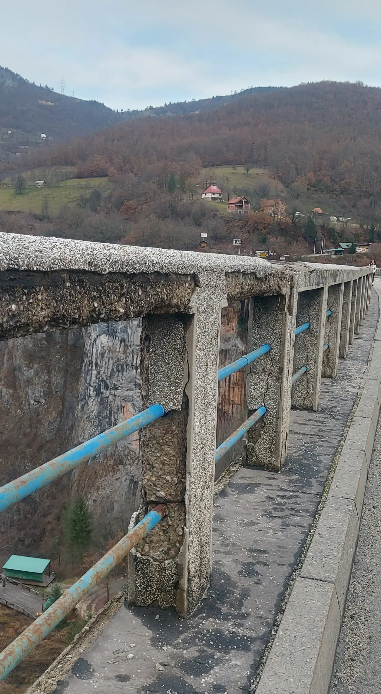 Oštećenja na mostu