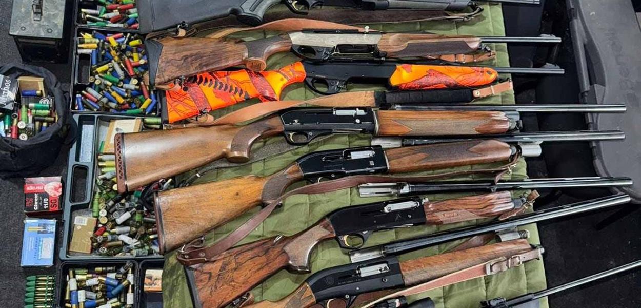 Oduzeto oružje i municija (Foto: Uprava policije)