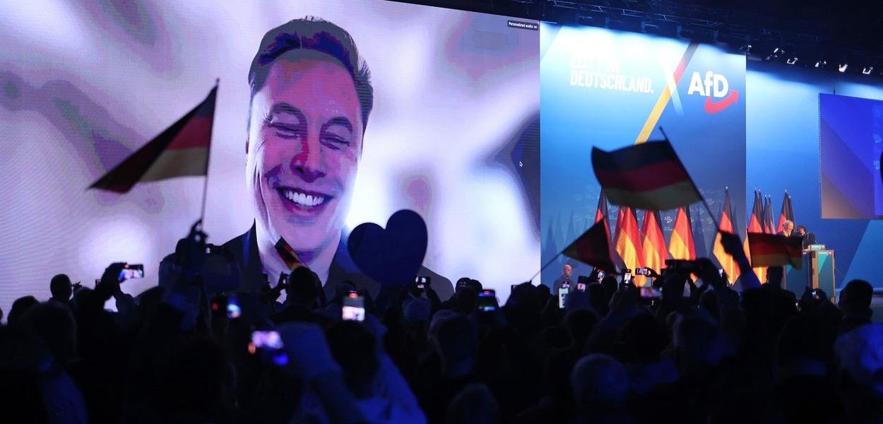 Mask u obraćanju na skupu AfD-a (Foto: CNN)