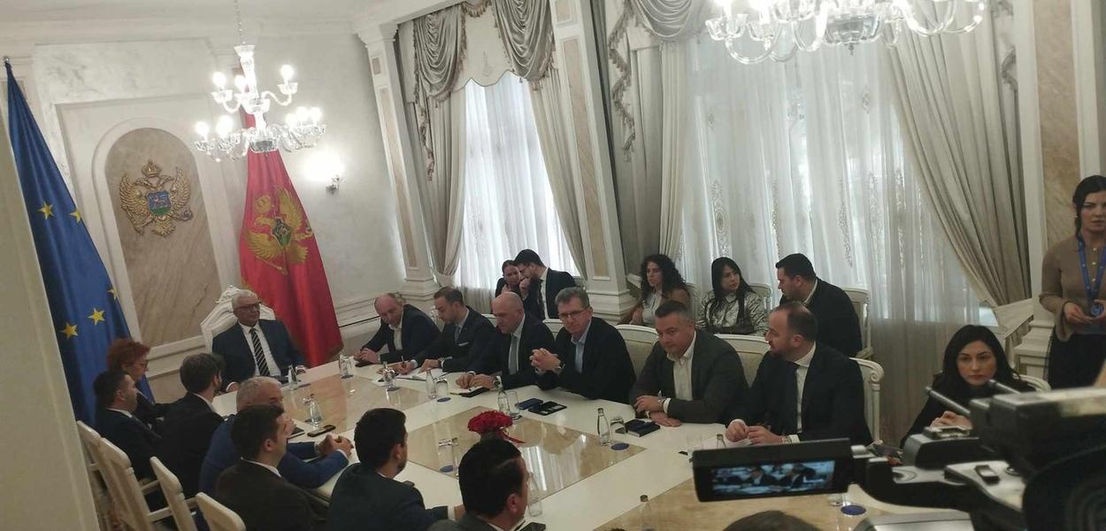 Sa kolegijuma (Foto: Antena M)