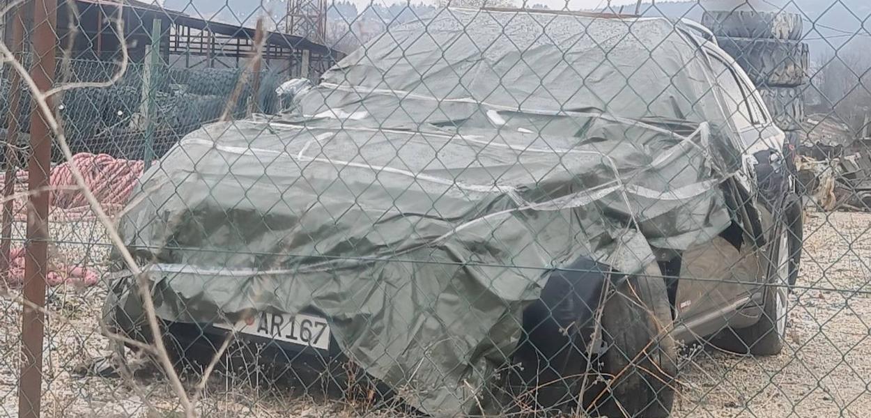 Skupi „infiniti“ i dalje čeka popravku