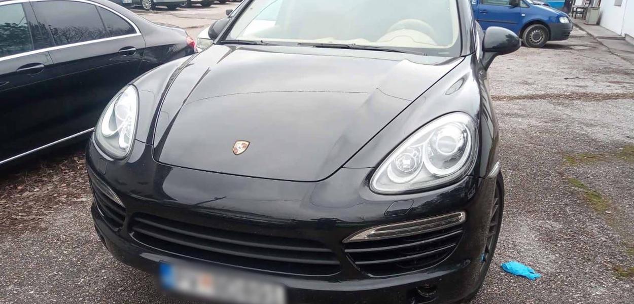 Jedno od oduzetih vozila (Foto: Uprava policije)