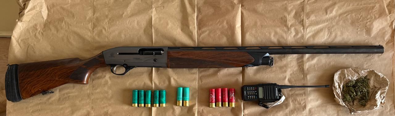 Oduzeta puška, municija i droga