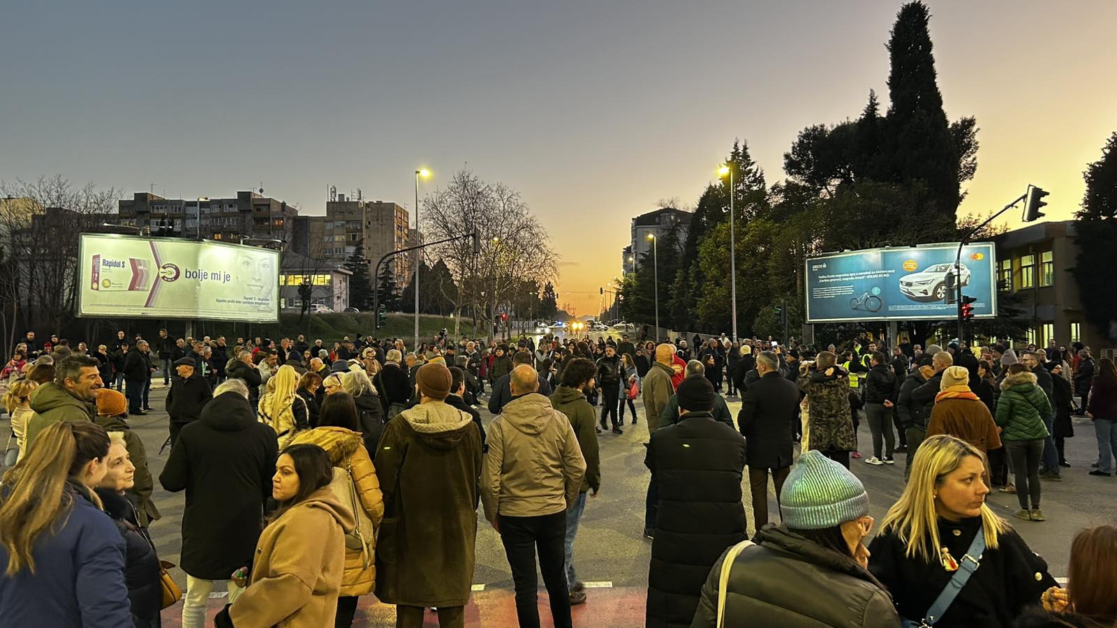 Blokada kod Trgovinske škole