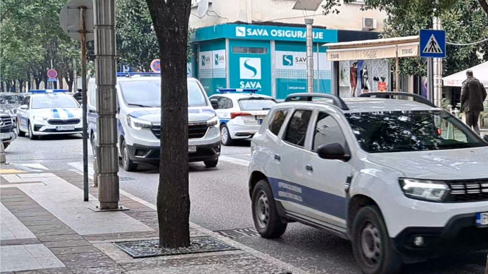 Danas ispred Višeg suda (Foto: Portal ETV/Marija Žižić)