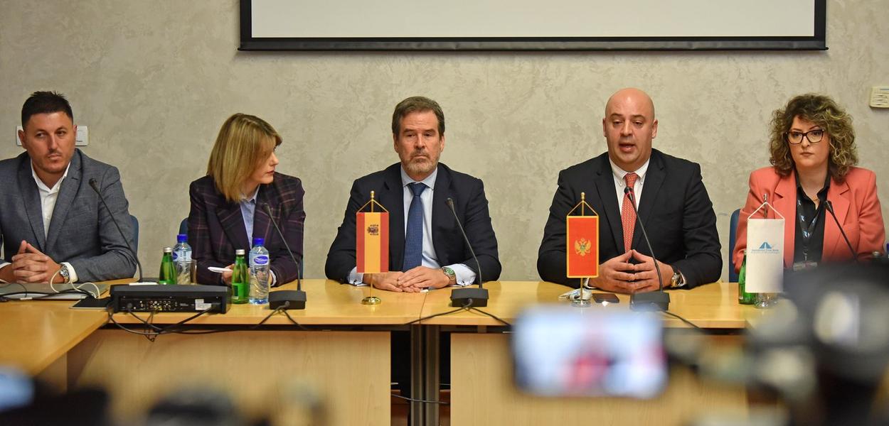 Sa današnje konferencije za medije (Foto: Aerodromi Crne Gore)