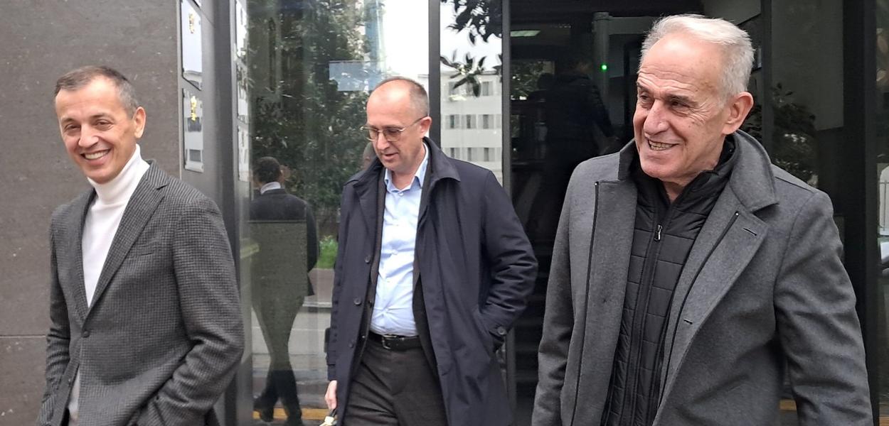 Bošković, Volkov i Piperović ispred Višeg suda u Podgorici (Foto: Portal ETV/Marija Žižić)