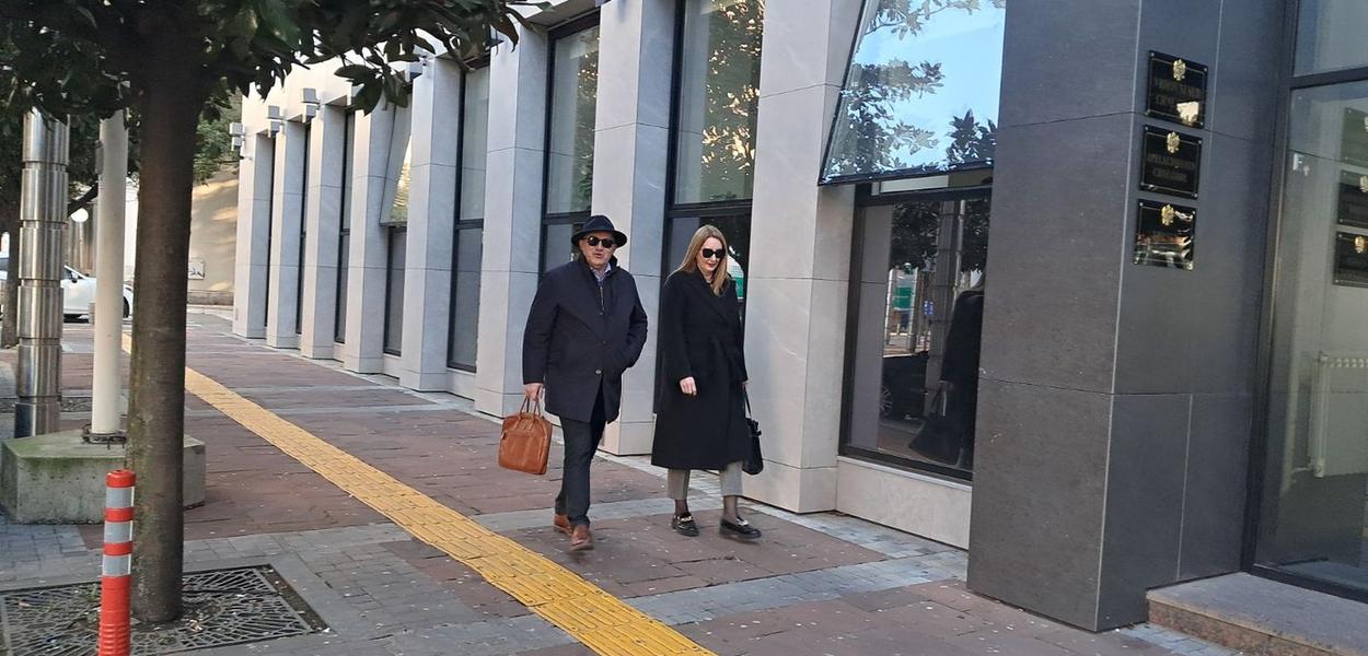 Advokat Nikola Martinović i Jelena Perović (Foto: Portal ETV/Marija Žižić)