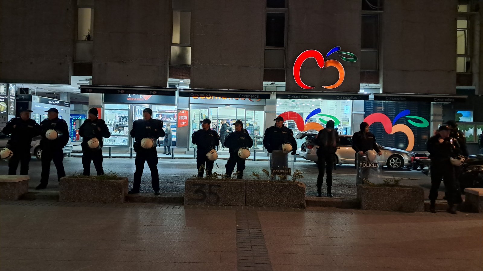 policija protest 22.02.