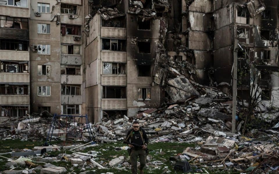 Ukrajina pokazala izuzetno herojstvo u odbrani zemlje od daleko vojno jačeg agresora (Foto: AP)