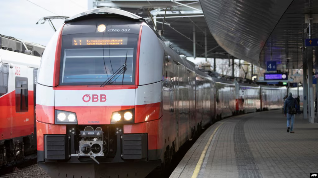 Voz Austrijskih federalnih željeznica (OBB) na stanici u Beču, arhivska fotografija (Foto: AFP)