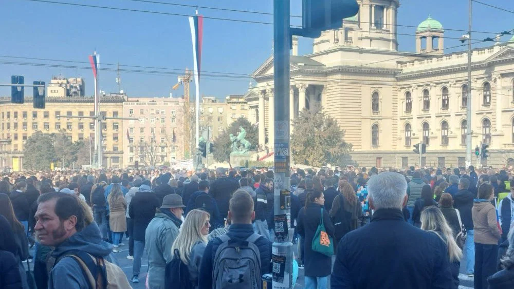 Blokada ispred Skupštine Srbije