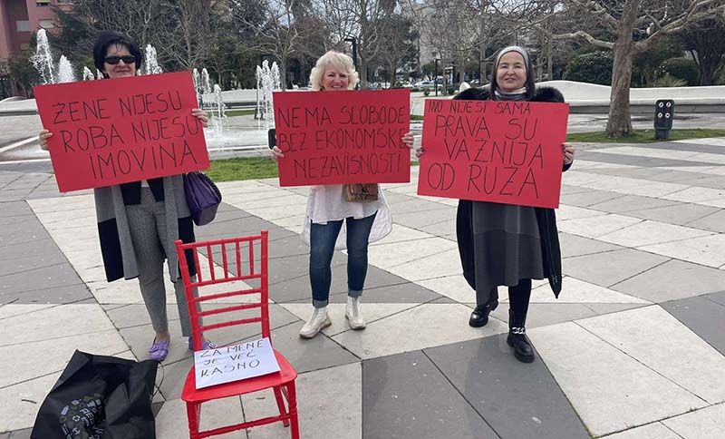 Sa performansa u Baru