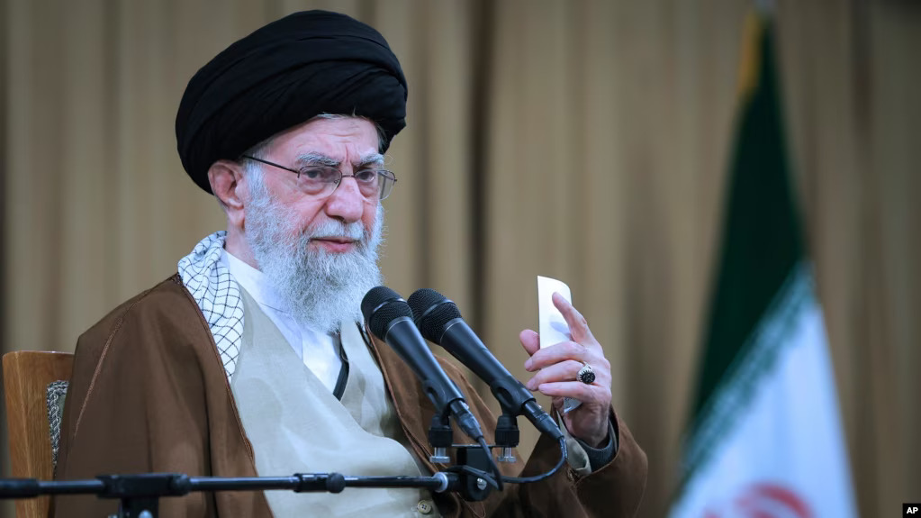 Iranski vrhovni vođa, ajatolah Ali Hamenei, Teheran, februar 2025. (Foto: AP)