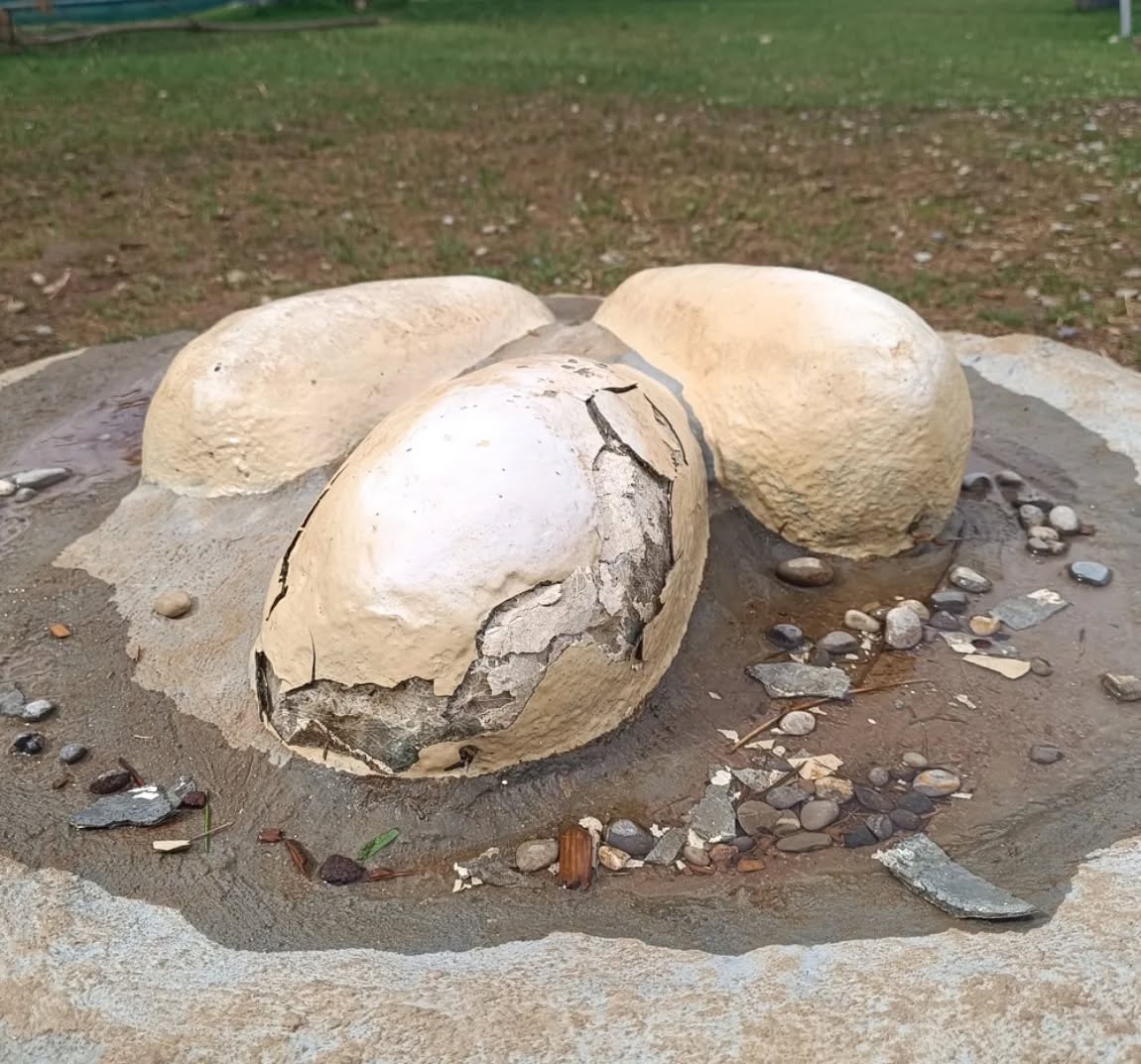 Oštećeni eksponati u Dino-parku