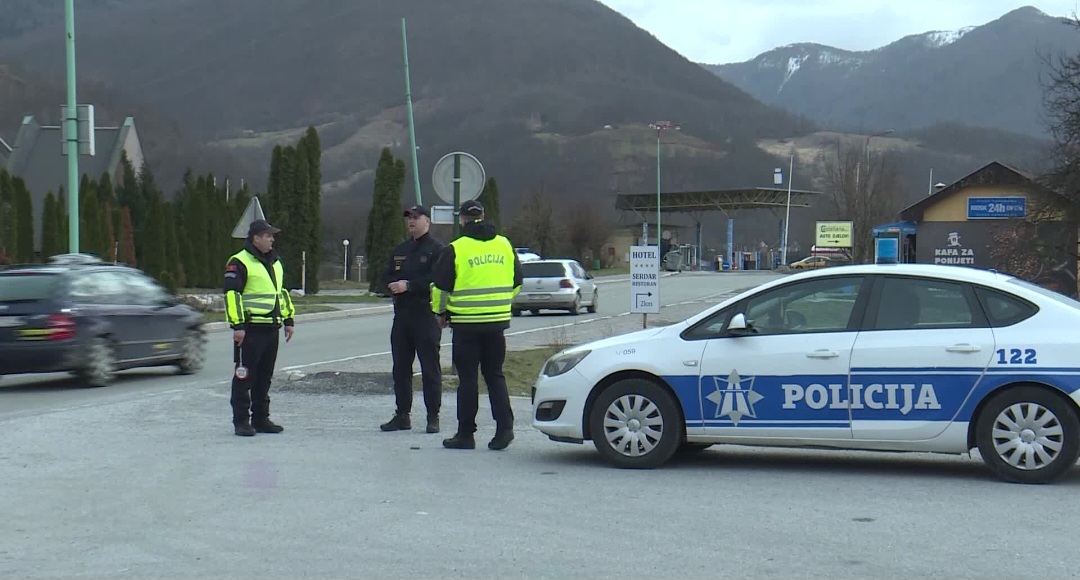 NA METI PARTIJSKIH ZLOUPOTREBA: Bjelopoljski policajci (Foto: UGC )