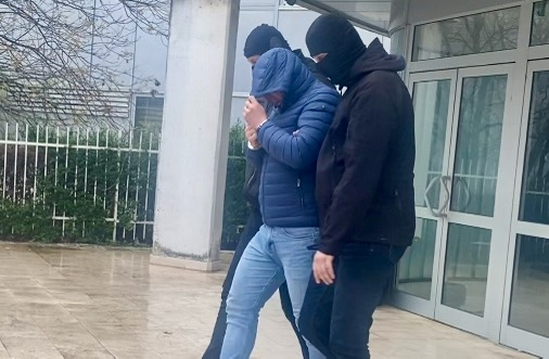 Privođenje jednog od uhapšenih u SPO