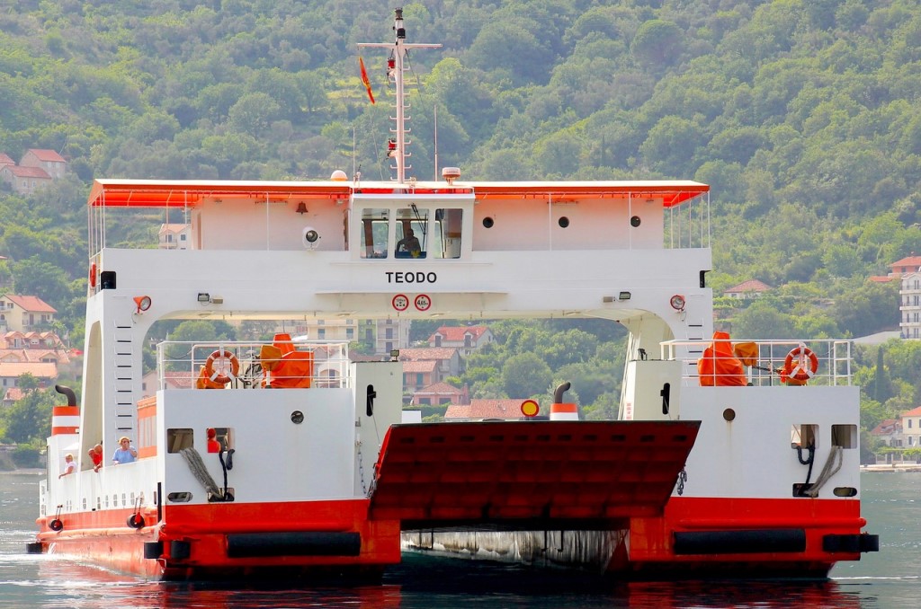 Trajekt "Teodo" (Foto: ferry-site.dk)