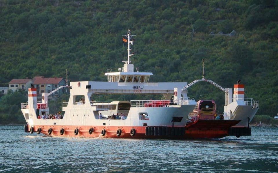 Trajekt "Grbalj"