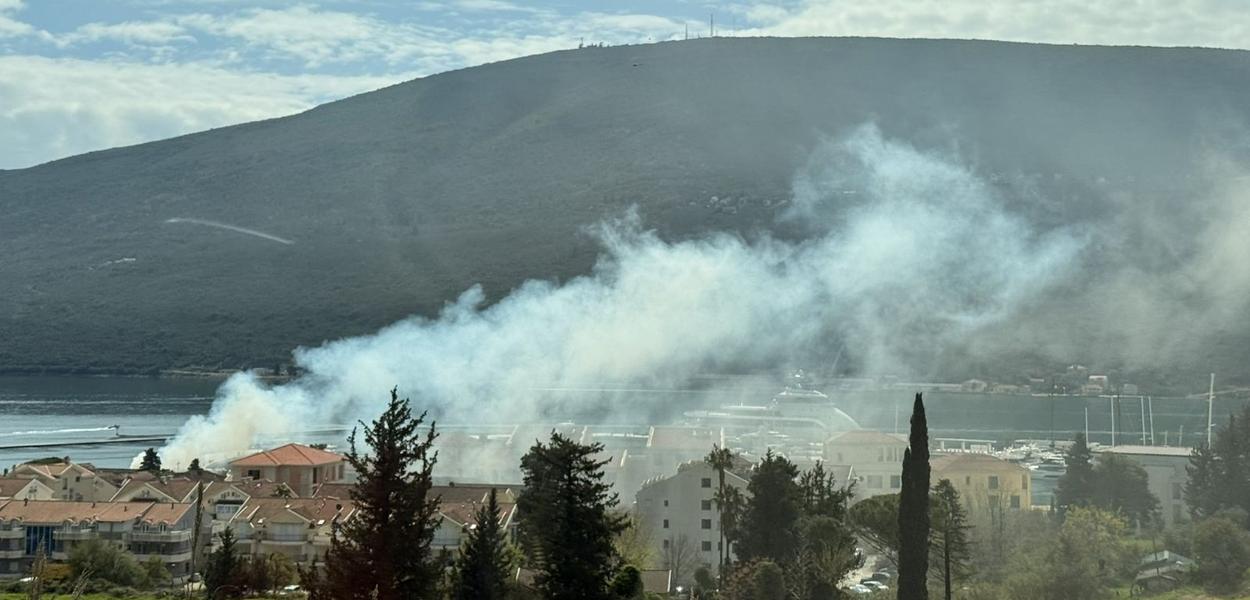 Dim sa jahte (Foto: Portal ETV)