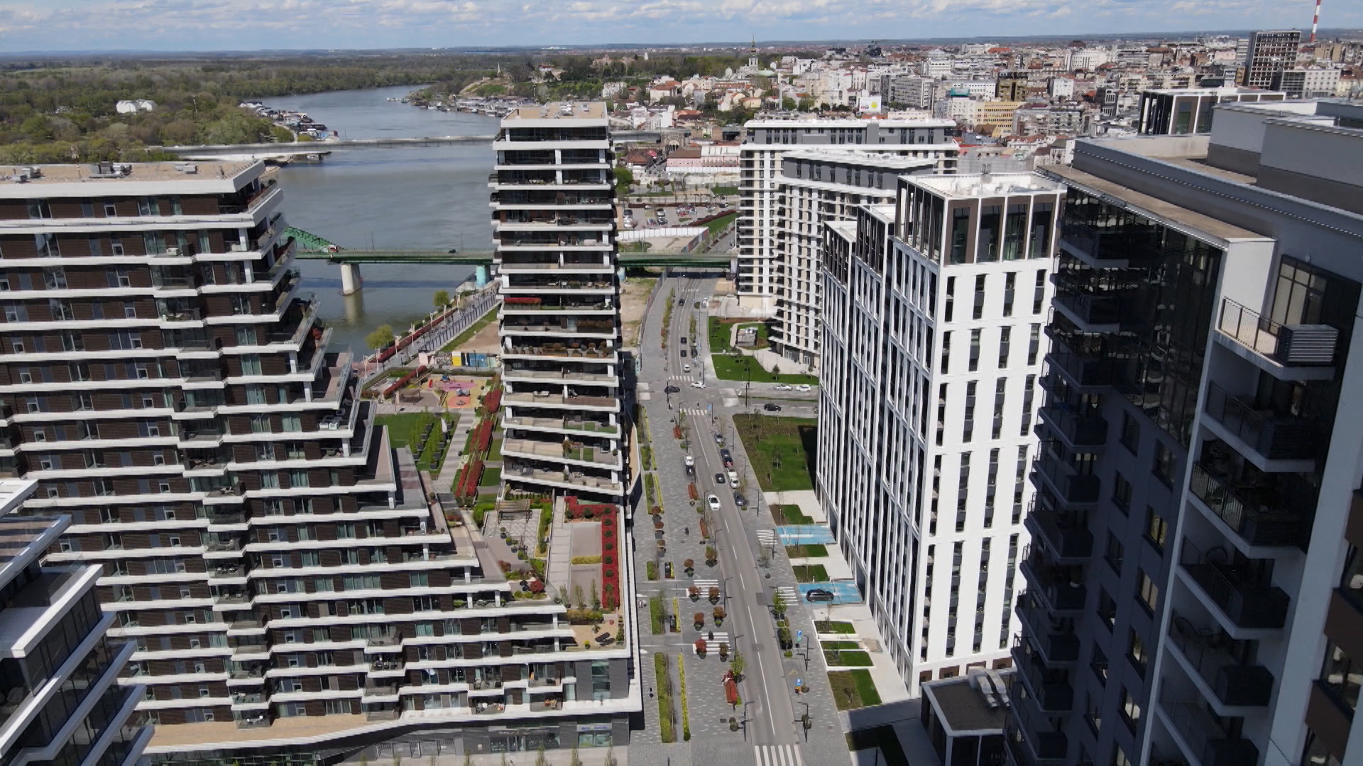 IGL HILS ULOŽIO SAMO PAR STOTINA MILIONA USD: Beograd na vodi