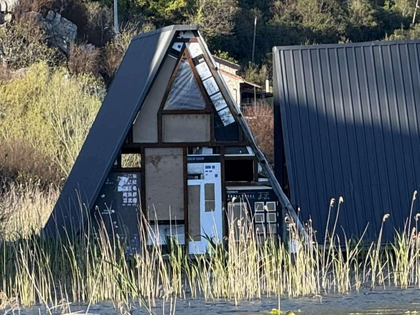 Radovi na bungalovima u završnoj fazi, 7. april 2025. (Foto: Privatna arhiva)